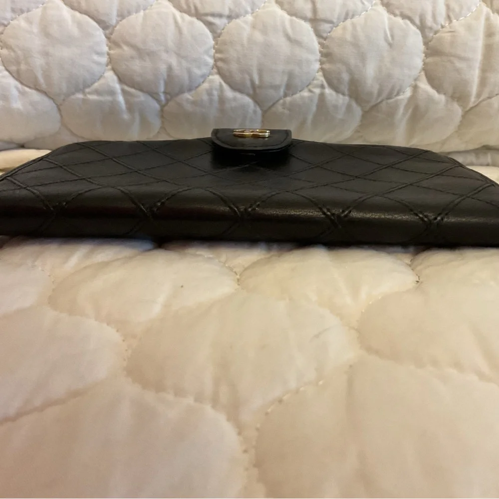 Chanel Vintage Caviar French Kisslock Wallet Diamond Stitch Leather